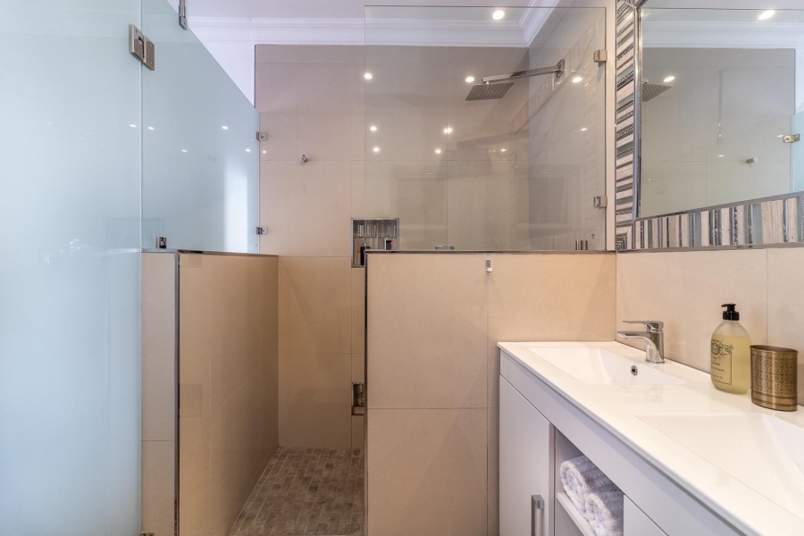 To Let 1 Bedroom Property for Rent in Paradyskloof Western Cape